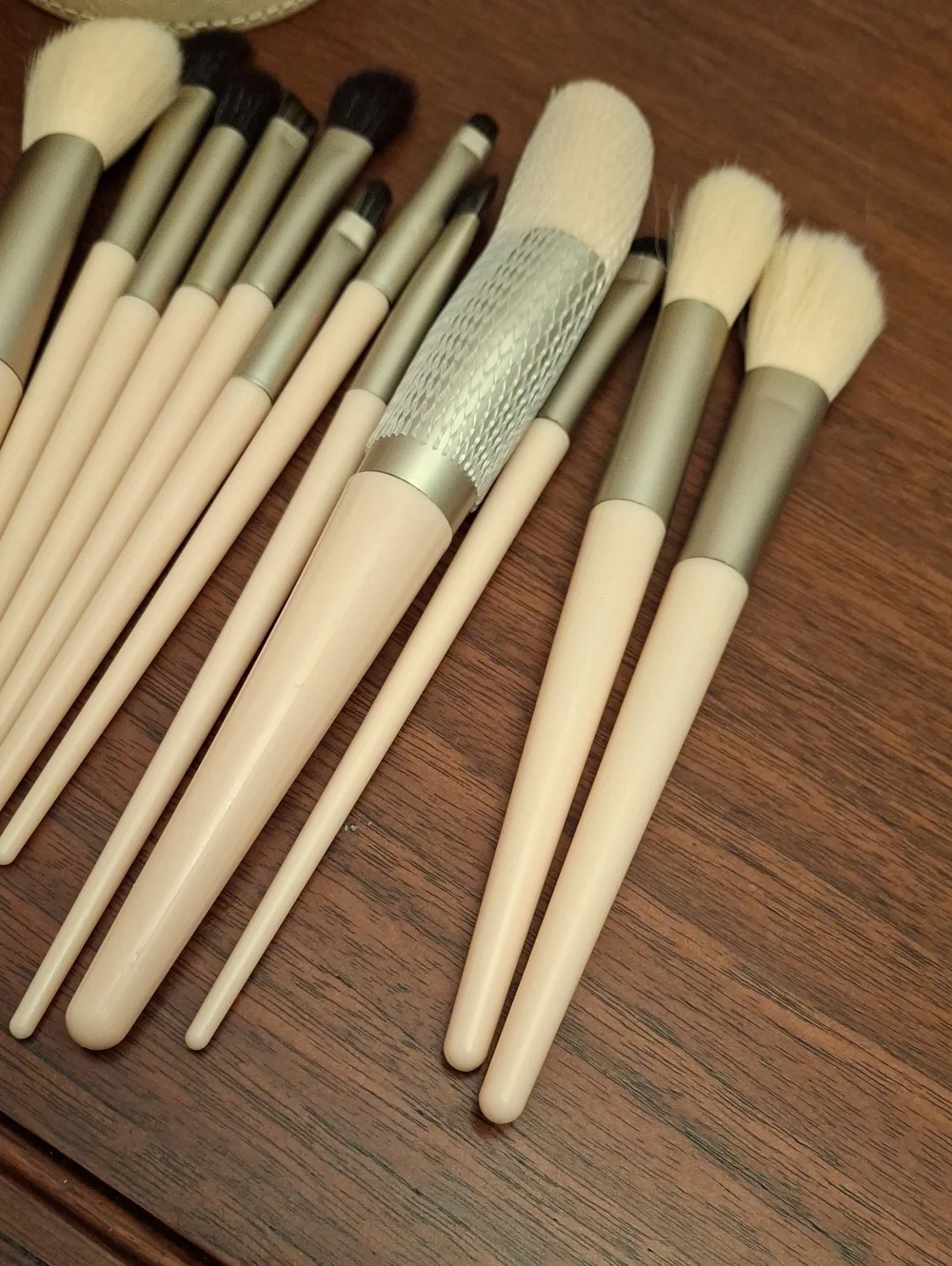 Cream Pleather Makeup Brush Holder Set with 12 Brushes New